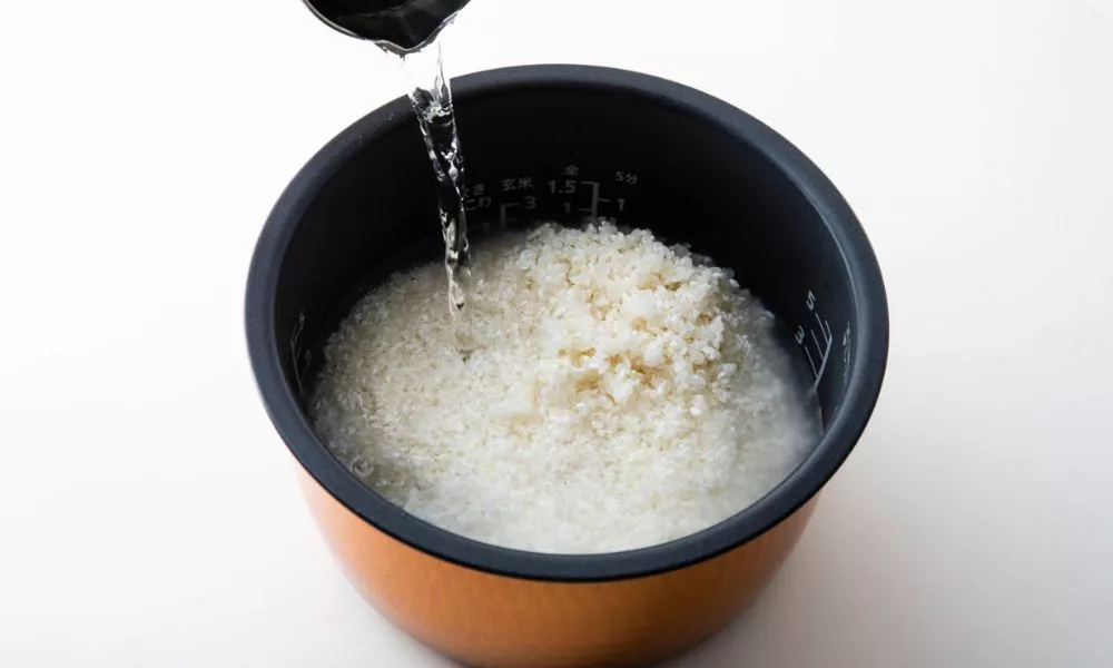 The amount of water used in rice cooker