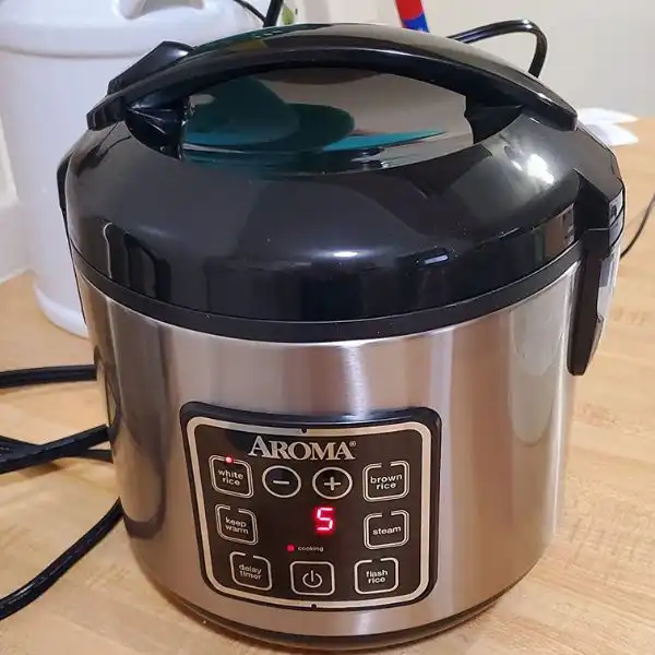 aroma housewares 8-cup rice cooker is Multi-Functional Use