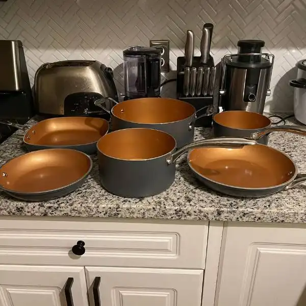 Gotham Steel Cookware Set have 12-Piece Cookware Set
