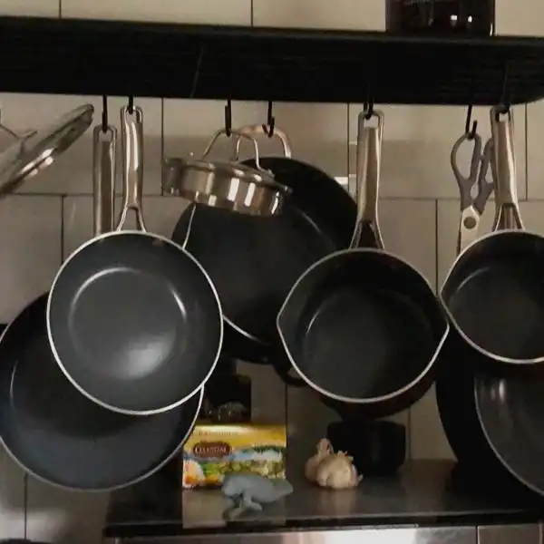 Calphalon Ceramic Cookware is Easy To Clean