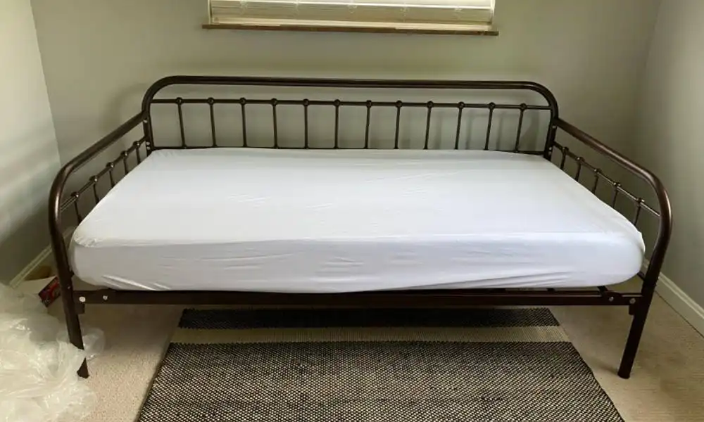 HOMERECOMMEND Twin Metal Daybed