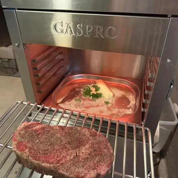 GASPRO Multi-Tasking Infrared Griddle has 6 Rack Positions