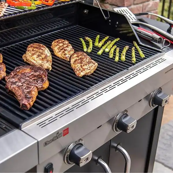 Char-Broil Infrared 450 3-Burner has Grill Better TempIerature Control