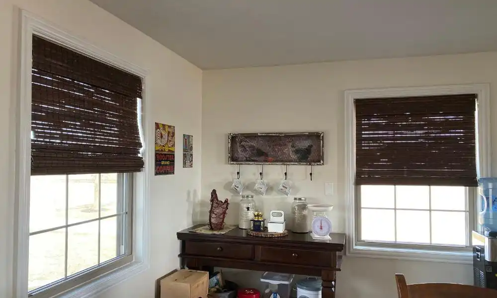 5 Mistakes to Avoid When Choosing Roman Shades for Your Kitchen